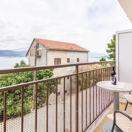 Apartament With Parking Spaces Arbanija, Ciovo - 7543 Trogir