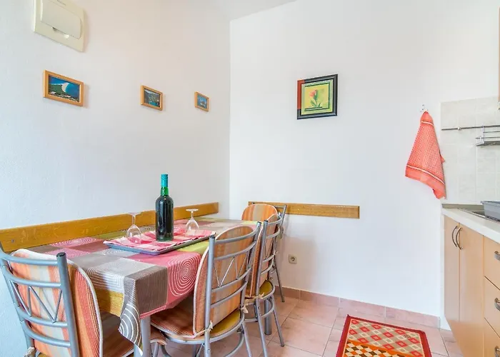 Апартаменты With Parking Spaces Arbanija, Ciovo - 7543 *