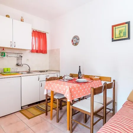 דירה With Parking Spaces Arbanija, Ciovo - 7543 *